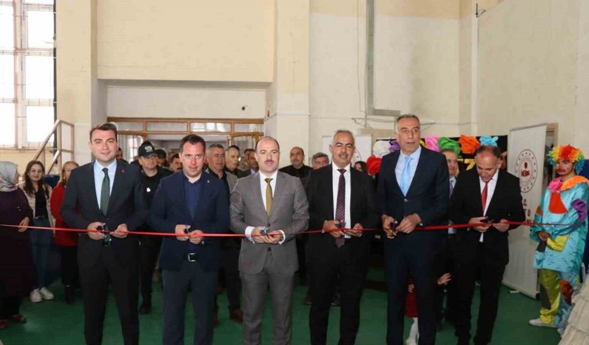 Oltu’da ev hanımlarına mesleki eğitim desteği
