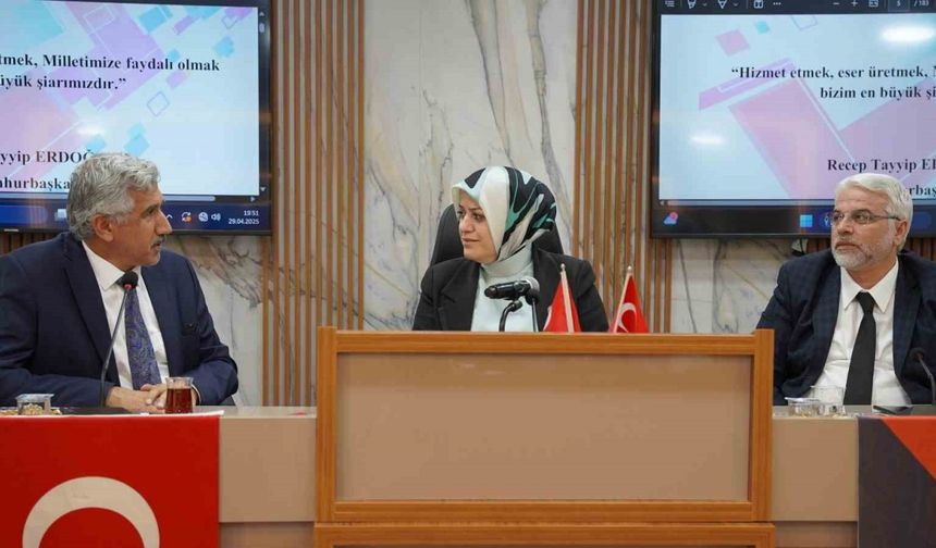 Yerel Yönetimler Başkan Yardımcısı Köseoğlu’ndan Kahta Belediyesi’ne ziyaret